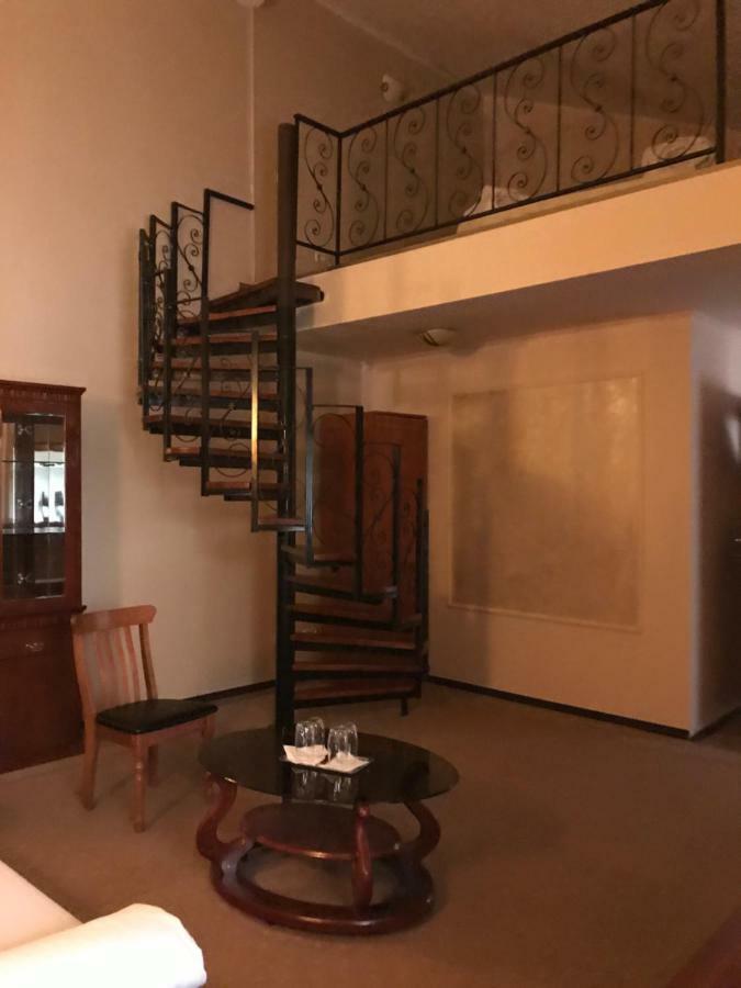Hotel Cosmin Arad Kültér fotó