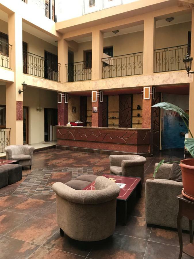 Hotel Cosmin Arad Kültér fotó